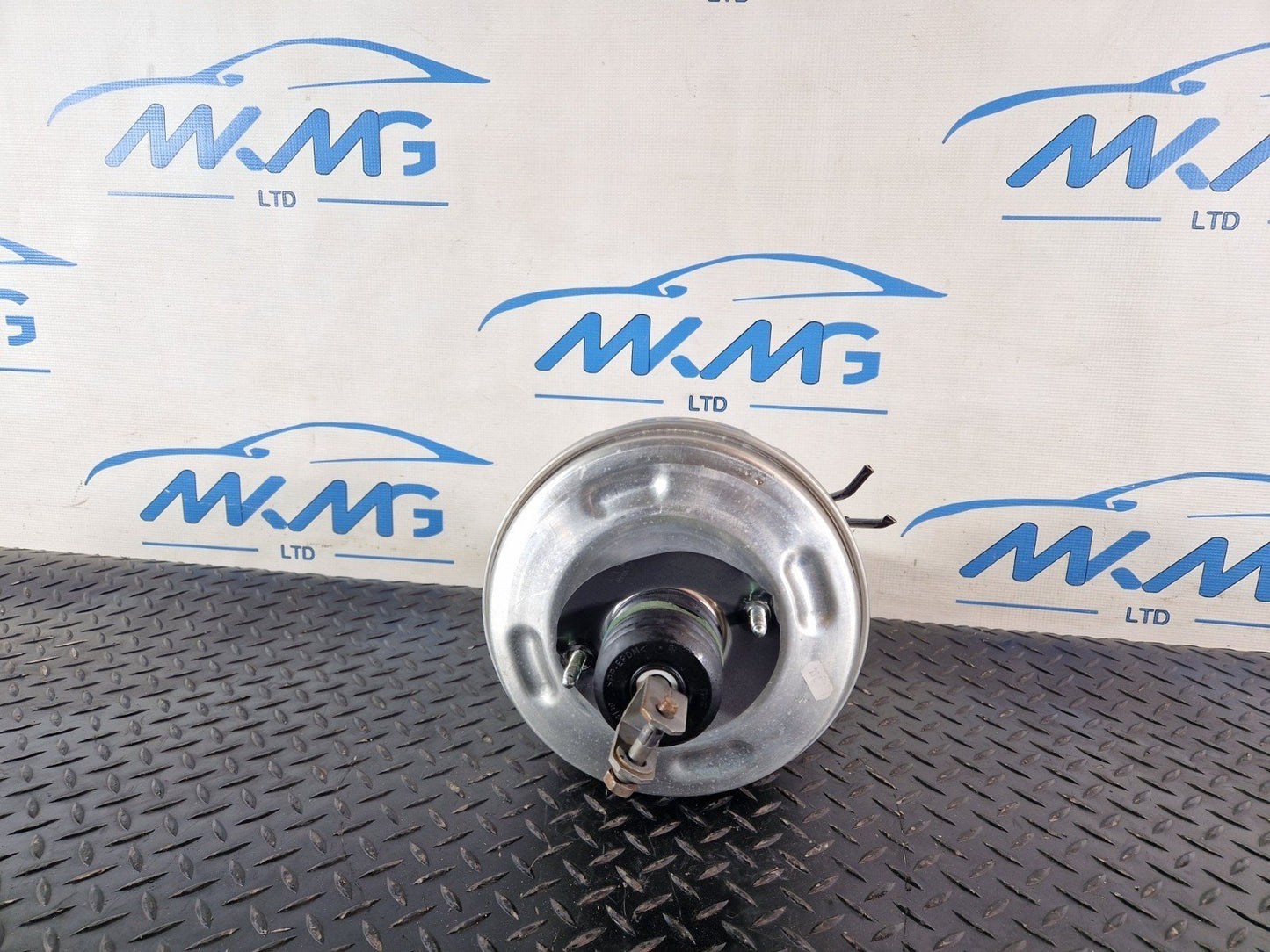 19-ON MERCEDES BENZ B CLASS W247 BRAKE SERVO & MASTER CYLINDER OEM A2474300100