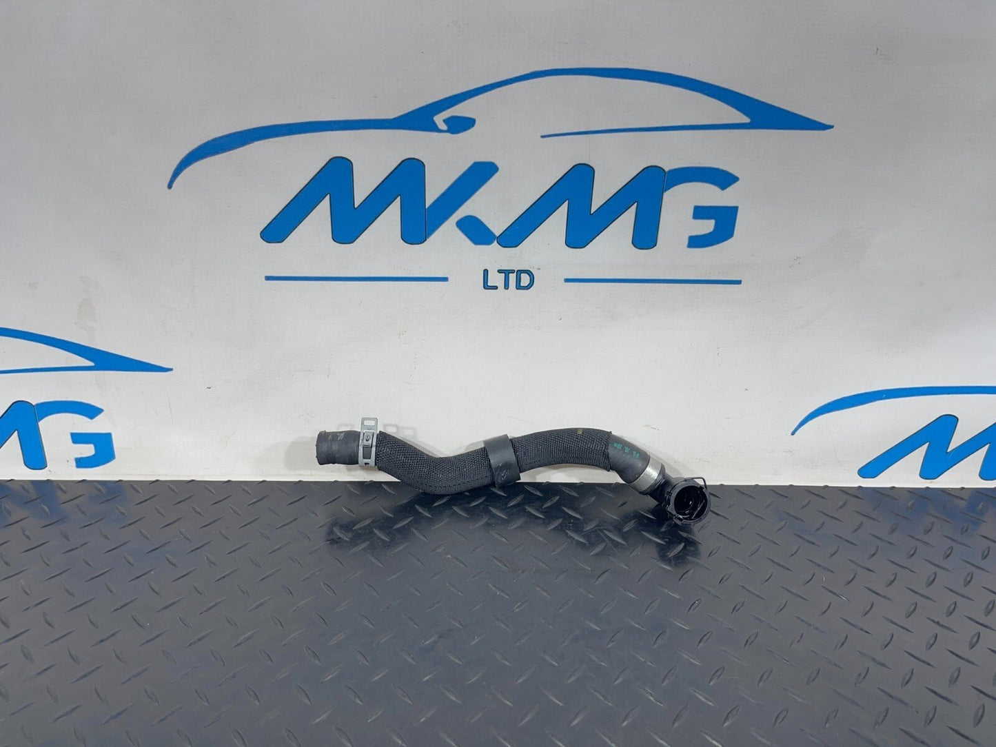 18-ON MERCEDES BENZ A CLASS W177 GENUINE ENGINE COOLANT PIPE A2478306300
