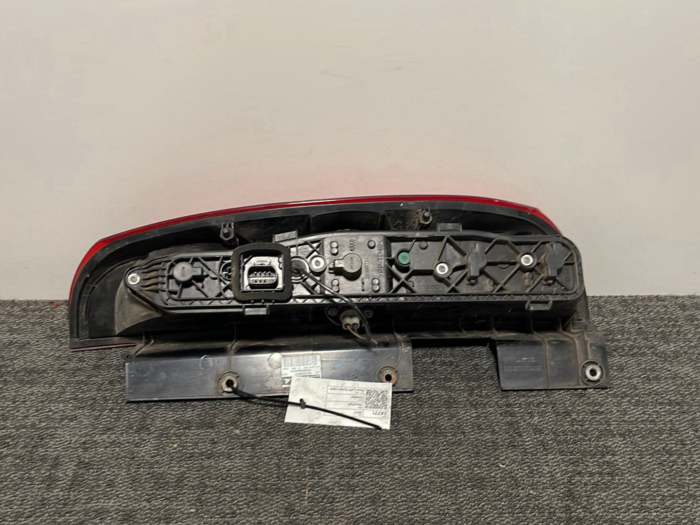 2017 Vauxhall Combo MK3 (D)(61VO) Genuine Rear Left N/S Tail Light 20380751
