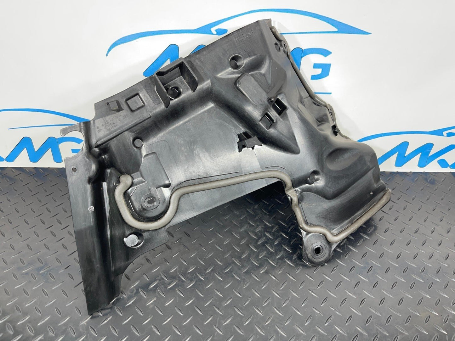 14-21 MERCEDES BENZ C300e W205 GENUINE ENGINE COMPARTMENT PANEL A2056200140