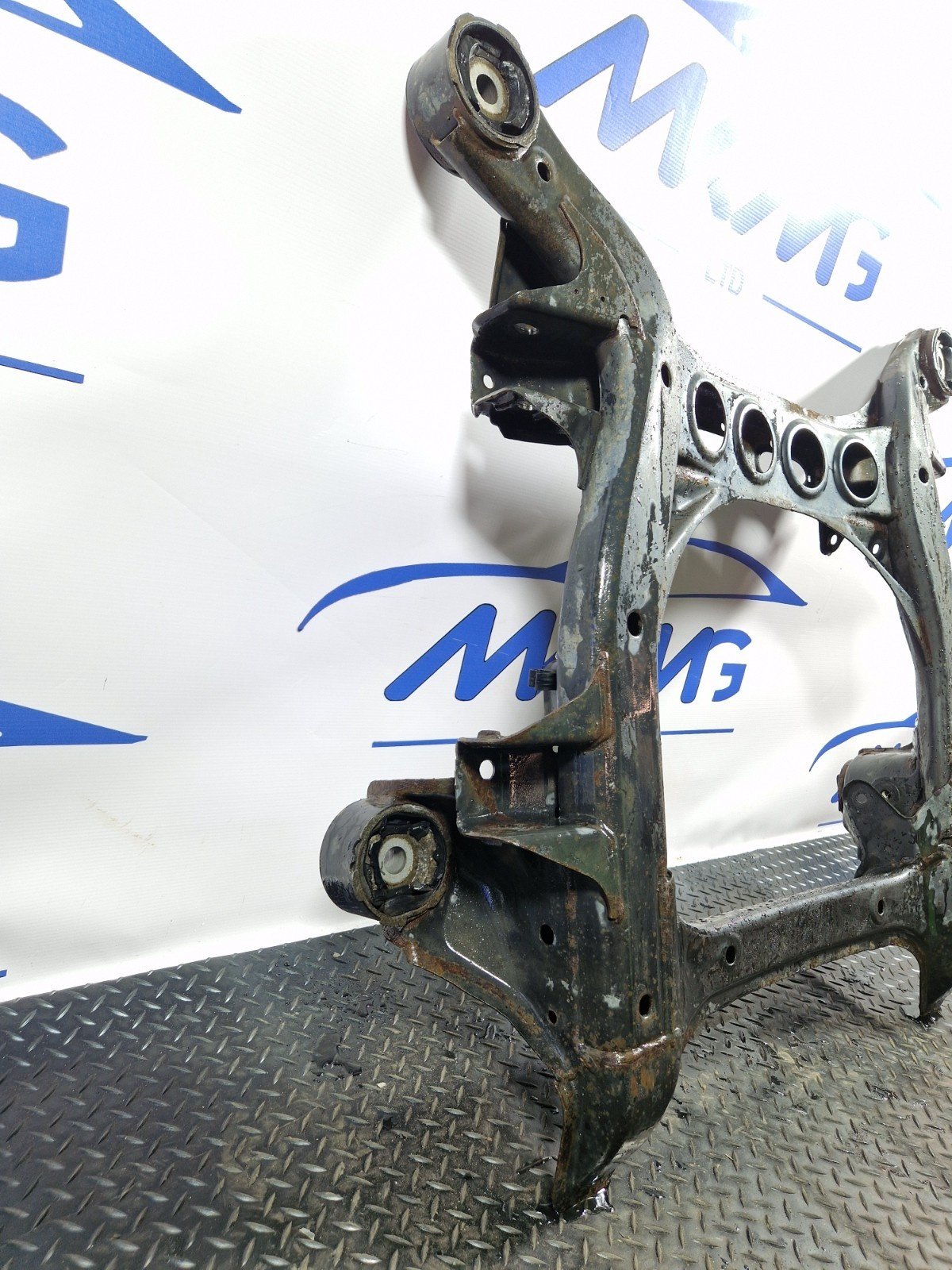 10-18 VW TOUAREG 7P 3.0 DIESEL CRCA FRONT SUSPENSION SUBFRAME 7P0400025