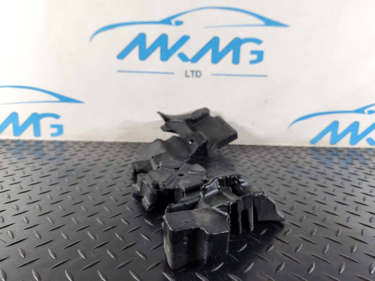 19-ON RANGE ROVER EVOQUE L551 ENGINE BLOCK SOUNDPROOF INSULATOR G4D366091AC