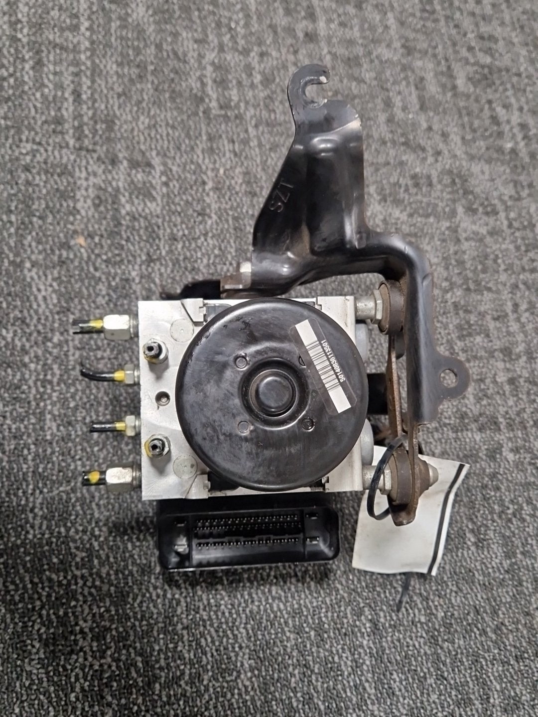 Honda CR-Z MK1 (ZF13) Coupe Genuine ABS Pump Module 57110-SZT-G030-M1