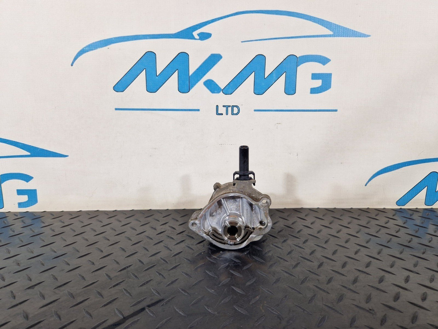12-18 MERCEDES BENZ B-CLASS W246 GENUINE VACUUM PUMP A6512300565