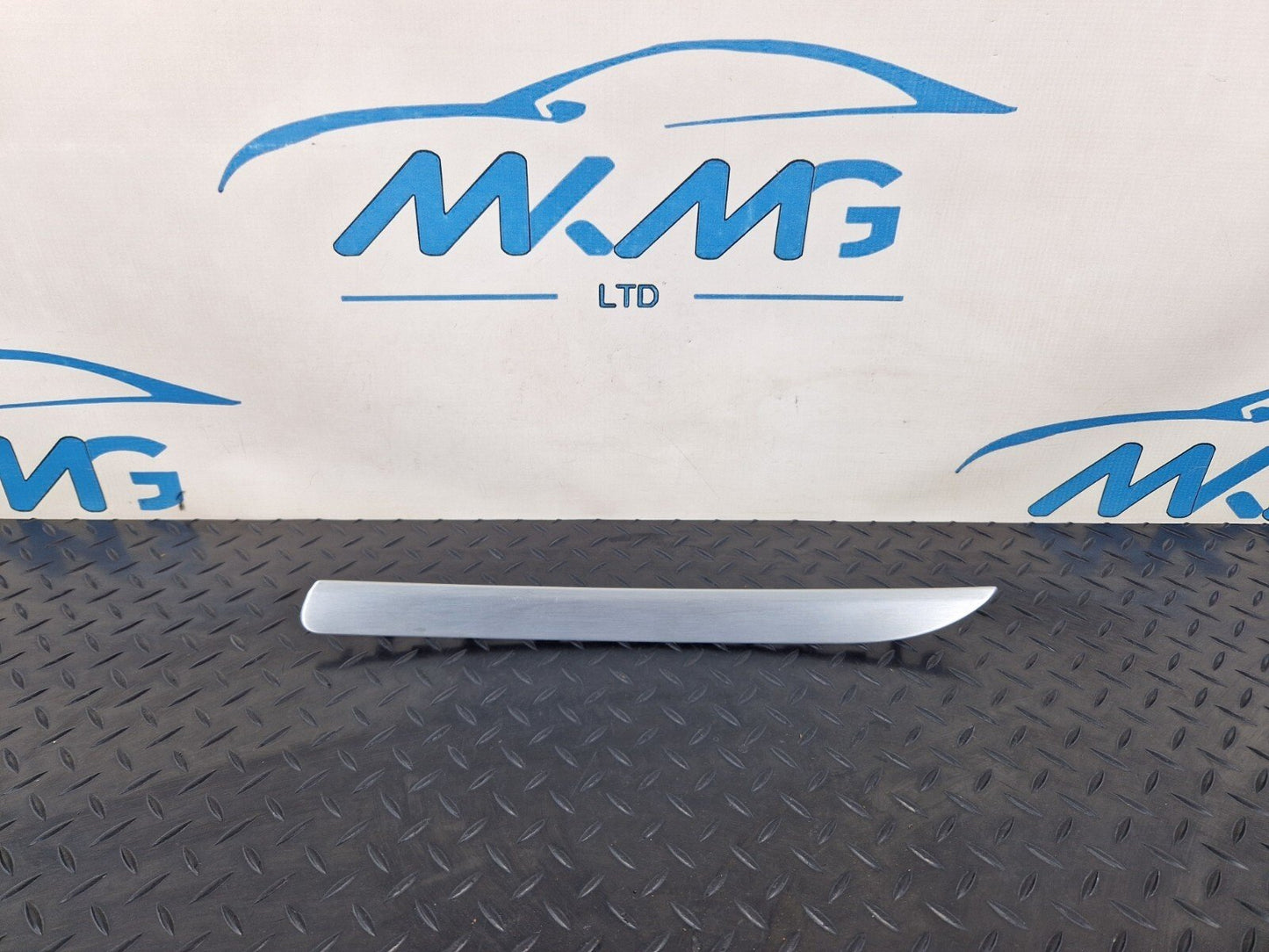 12-17 AUDI S5 CONVERTIBLE GENUINE OEM REAR RIGHT UPPER TRIM STRIP 8F0867420