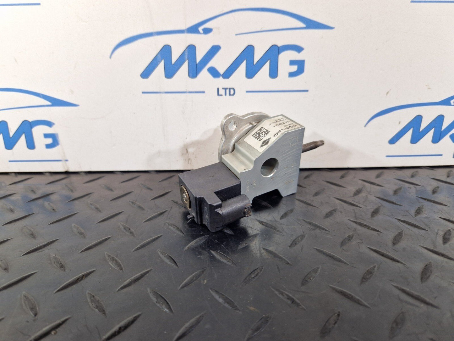 14-21 MERCEDES BENZ C300h W205 GENUINE AIR CONDITIONING CUTOFF VALVE A2228307904