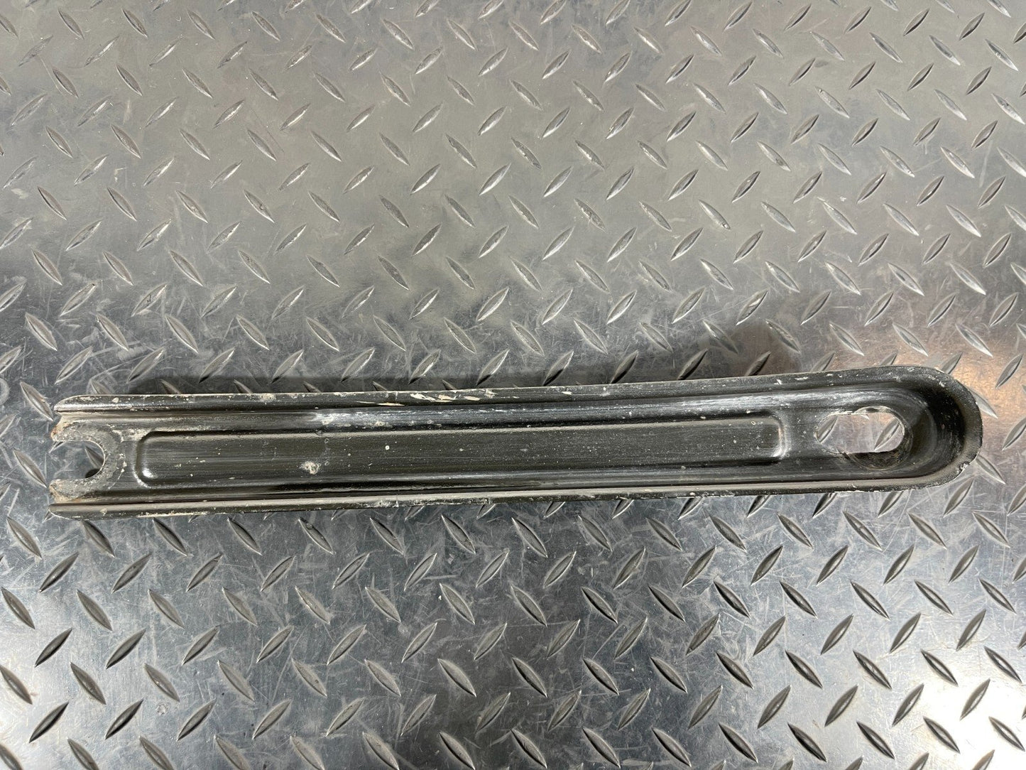 14-21 MERCEDES BENZ C300h W205 STIFFENING BRACE BAR A2056280026