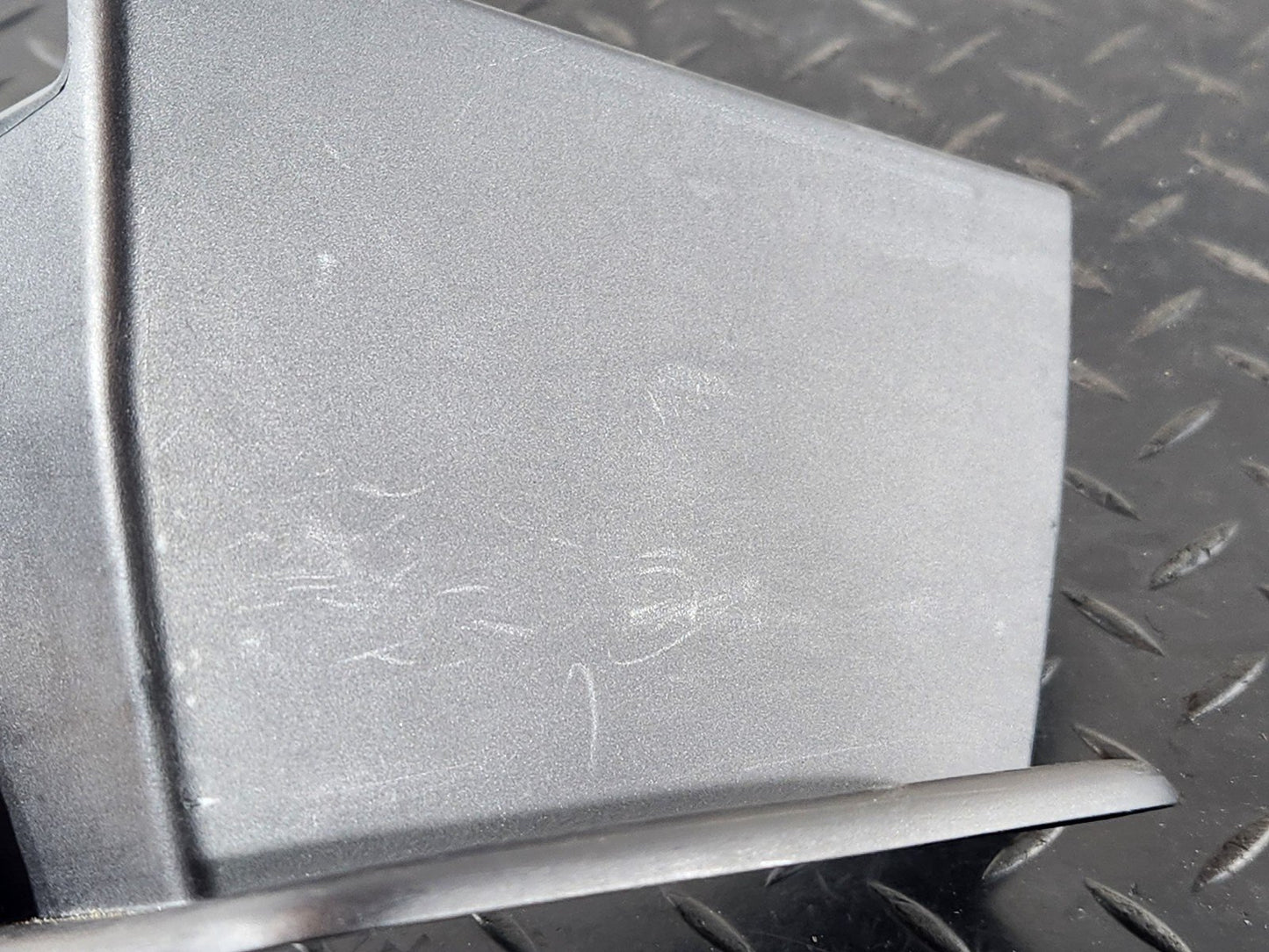 Audi Unknown Part Type 4M0883685E