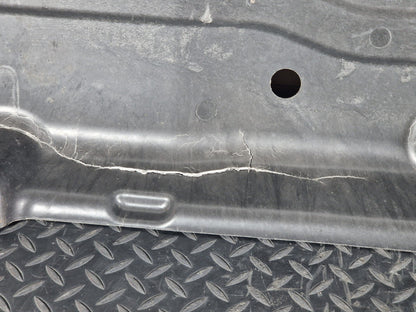 11-19 MERCEDES BENZ ML W166 RIGHT SIDE UNDERBODY COVER A1666805101 DAMAGED