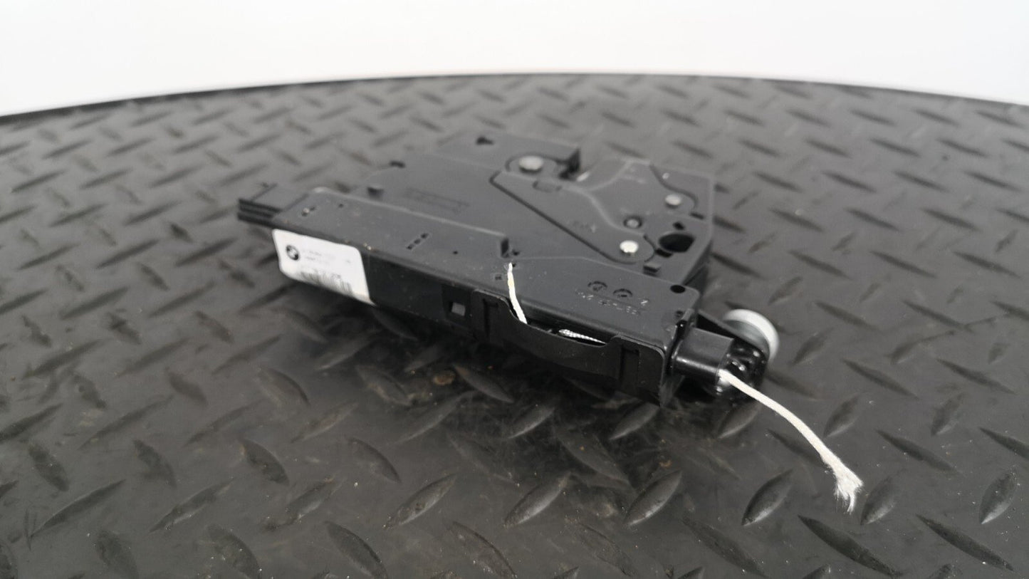 16-19 AUDI A4 B9 S-LINE SALOON GENUINE TAILGATE LOCK MECHANISM OEM 3G0827503A