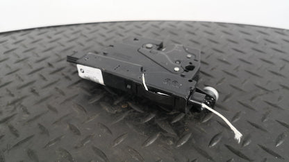 16-19 AUDI A4 B9 S-LINE SALOON GENUINE TAILGATE LOCK MECHANISM OEM 3G0827503A