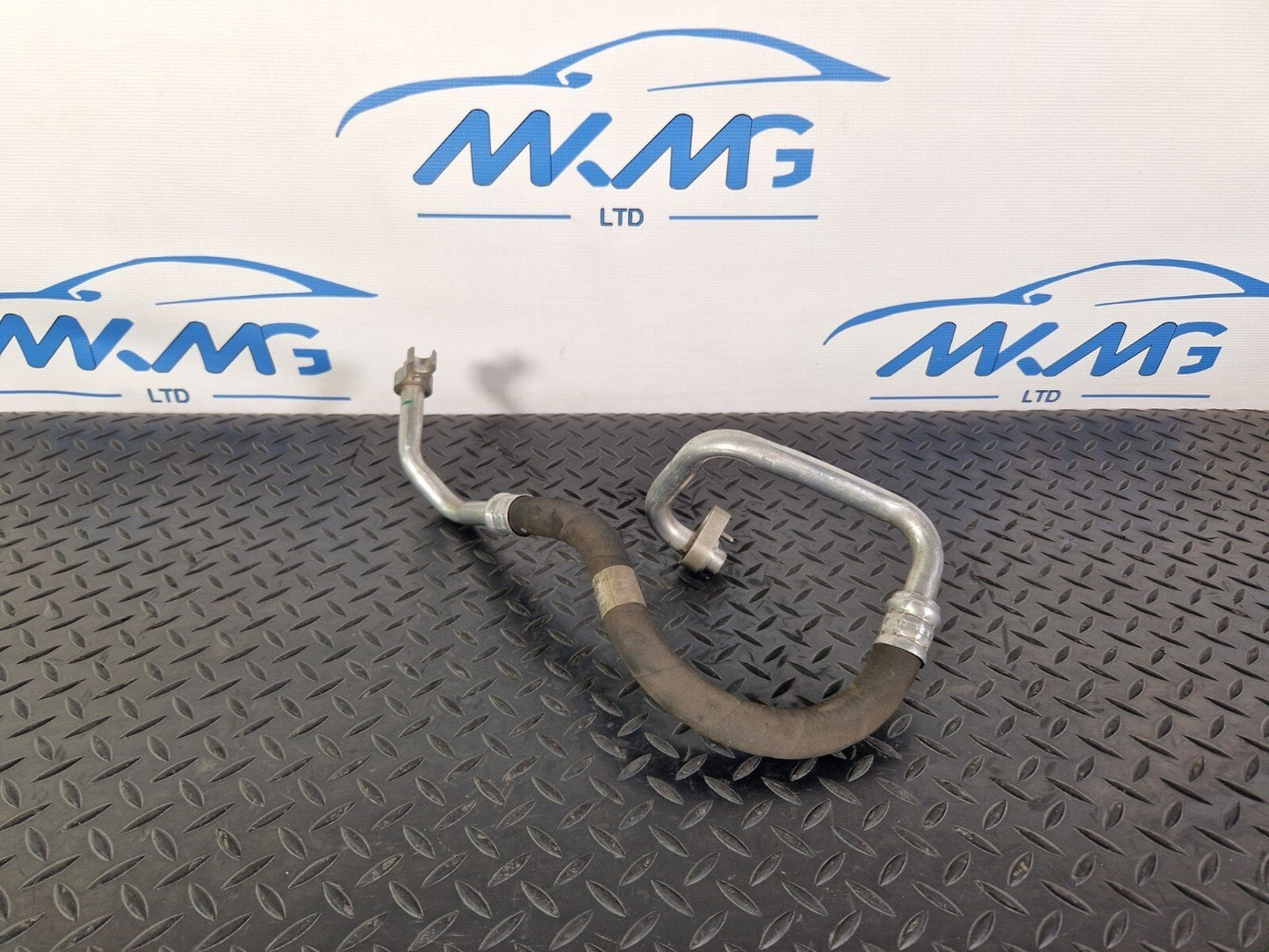 14-21 MERCEDES BENZ C300h W205 OEM HYBIRD AIR CON PIPE HOSE A2058306801
