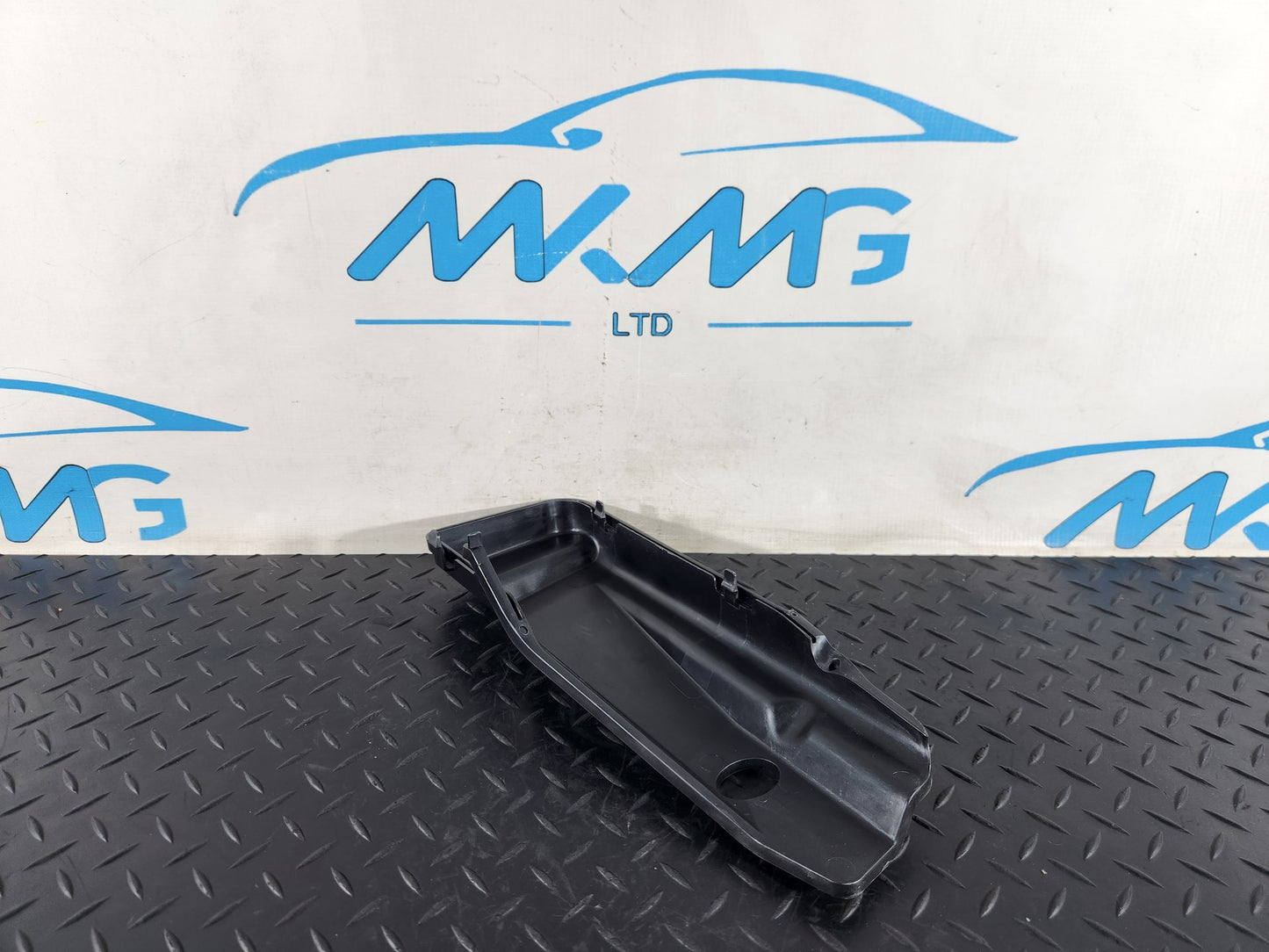 2019 - Mercedes-Benz B200d B-Class W247 SUV Air Duct Intake Trim a2478309900