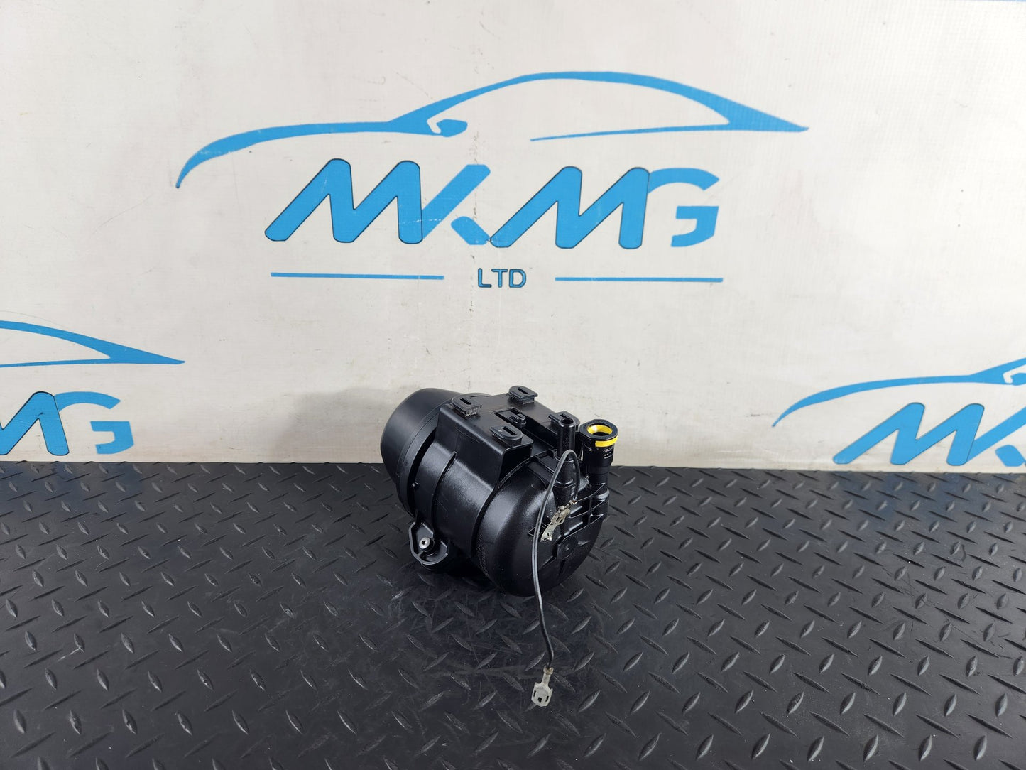 Land Rover Range Rover Evoque L551 SUV Genuine Diesel Fuel Filter Housing