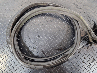 12-17 AUDI S5 CONVERTIBLE REAR ROOF RUBBER SEAL 8F0825397