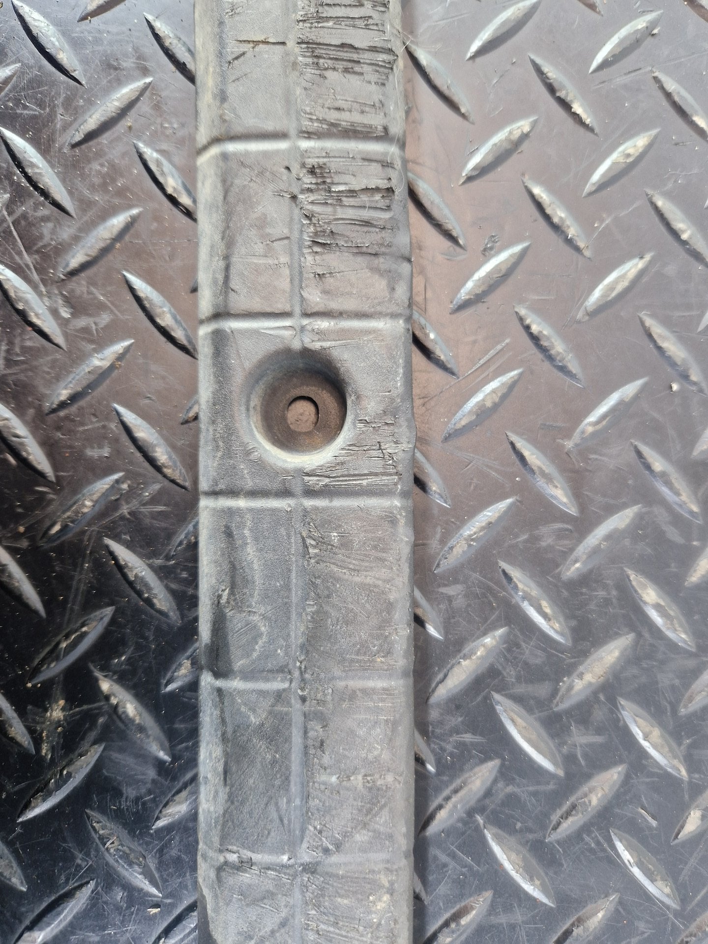 Audi A6 Allroad C7 Genuine Under Run Protective Bar 4G0807110A