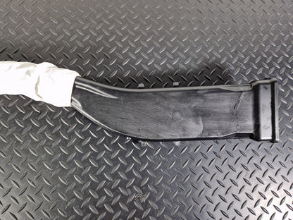 16-19 AUDI A4 AVANT B9 S-LINE CENTRE CONSOLE AIR GUIDE CHANNEL 8W0857039B