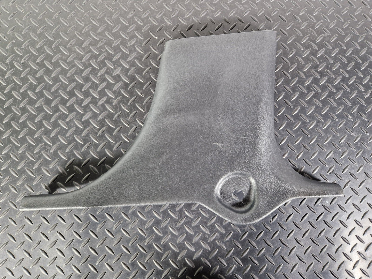 13-19 MERCEDES BENZ CLA C117 AMG OEM DRIVER SIDE LOWER B PILLAR TRIM A1176910208