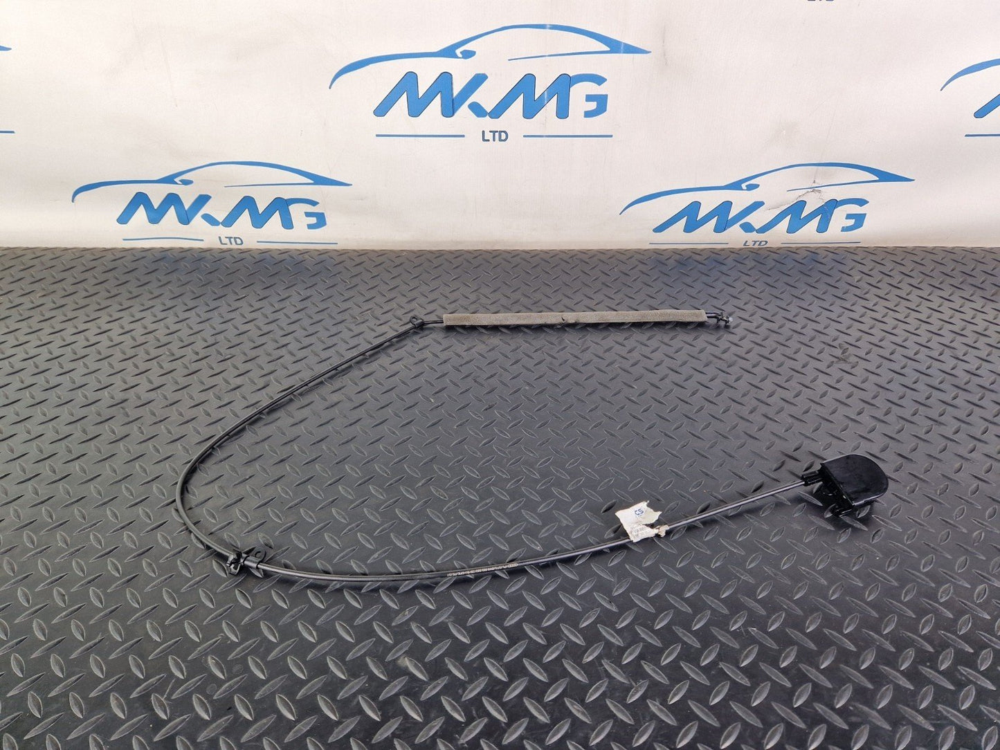 16-19 AUDI A4 AVANT B9 S-LINE RIGHT REAR SEAT RELEASE CABLE 8W9885682