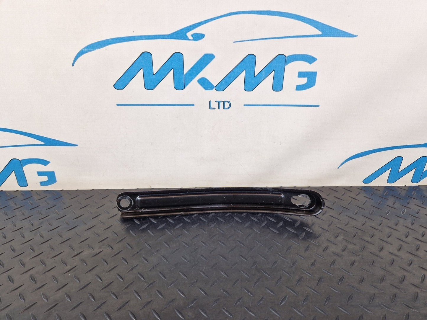 14-21 MERCEDES BENZ W205 FRONT BUMPER CRASH BAR BRACKET A2056282000