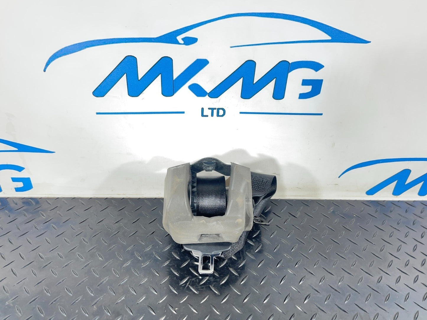 20-ON BMW 2 SERIES GRAN COUPE M-SPORT F44 REAR SEAT BELT LEFT PASSENGER SIDE