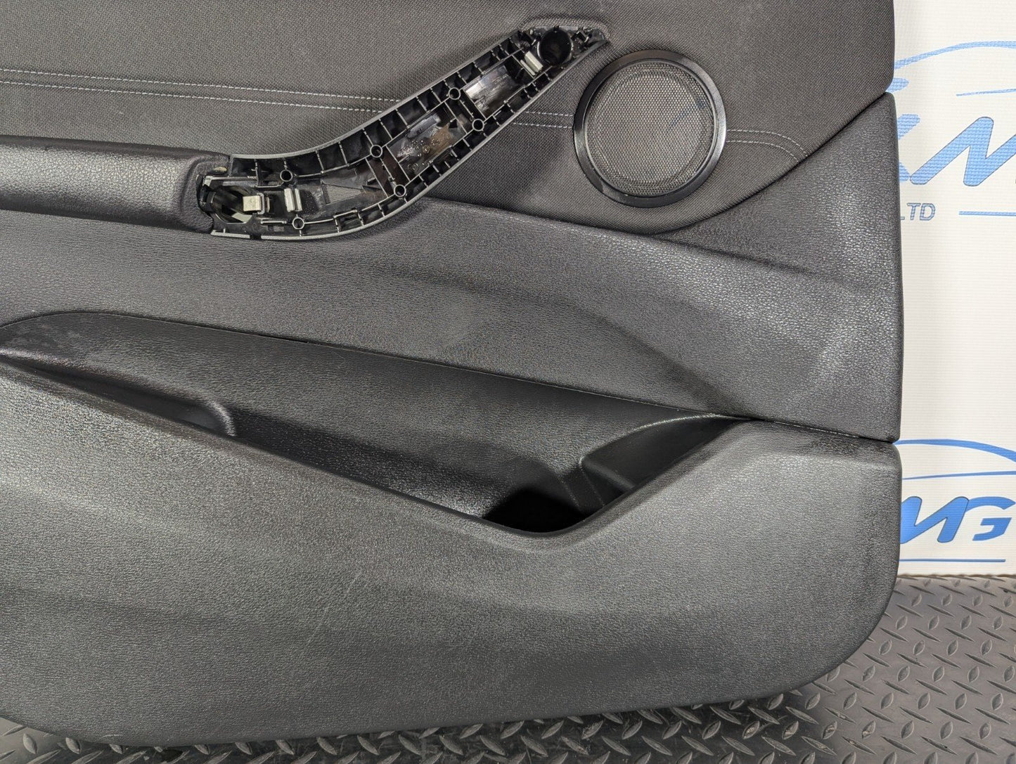 16-22 BMW X1 F48 FRONT PASSENGER SIDE DOOR CARD PANEL IN BLACK