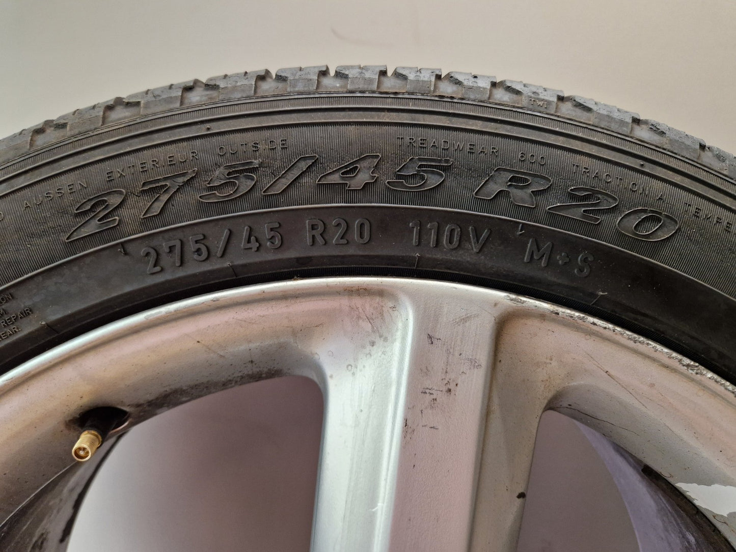 Audi Q7 4L 20" Alloy Wheel with Tyre 275/45/20 ~6mm 4L0601025