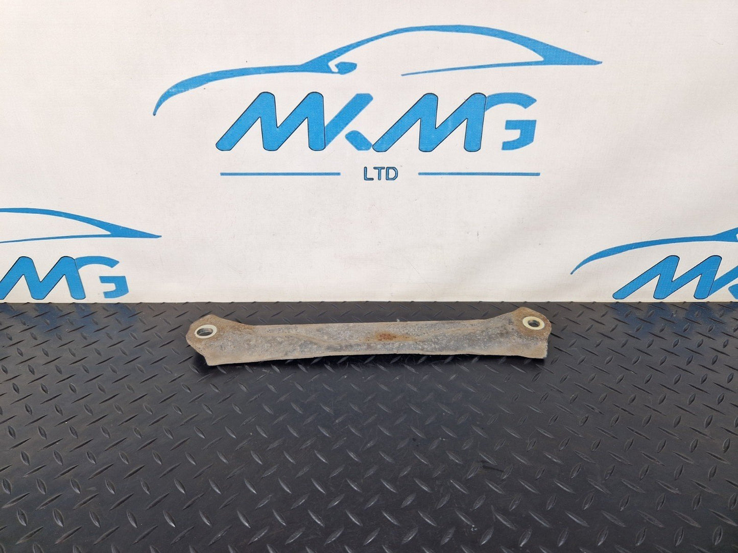 16-22 BMW X1 F48 GENUINE REAR AXLE CROSS BRACE 6858416