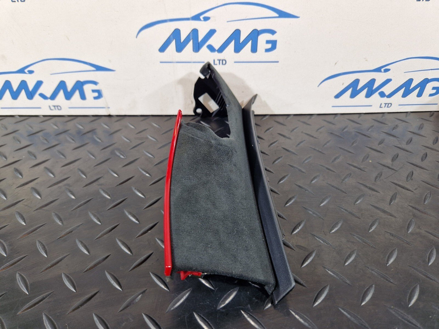 18-ON MERCEDES BENZ A CLASS W177 GENUINE INNER DOOR TRIM COVER A1776891600
