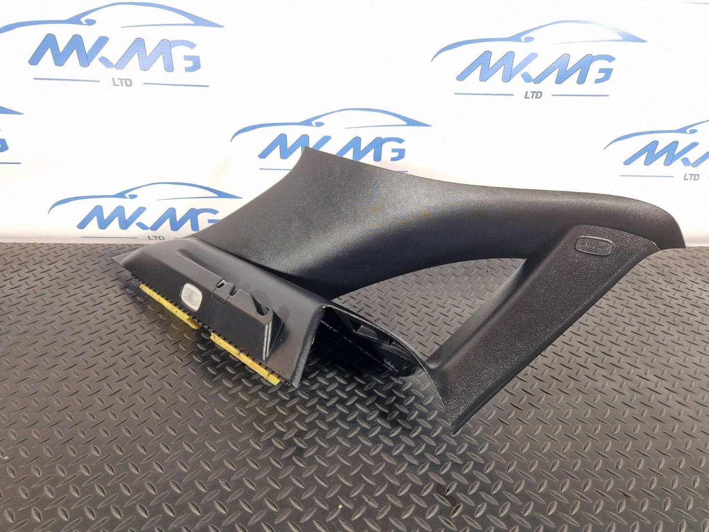 19-ON MERCEDES B CLASS W247 REAR LEFT C PILLAR TRIM COVER  A2476901100