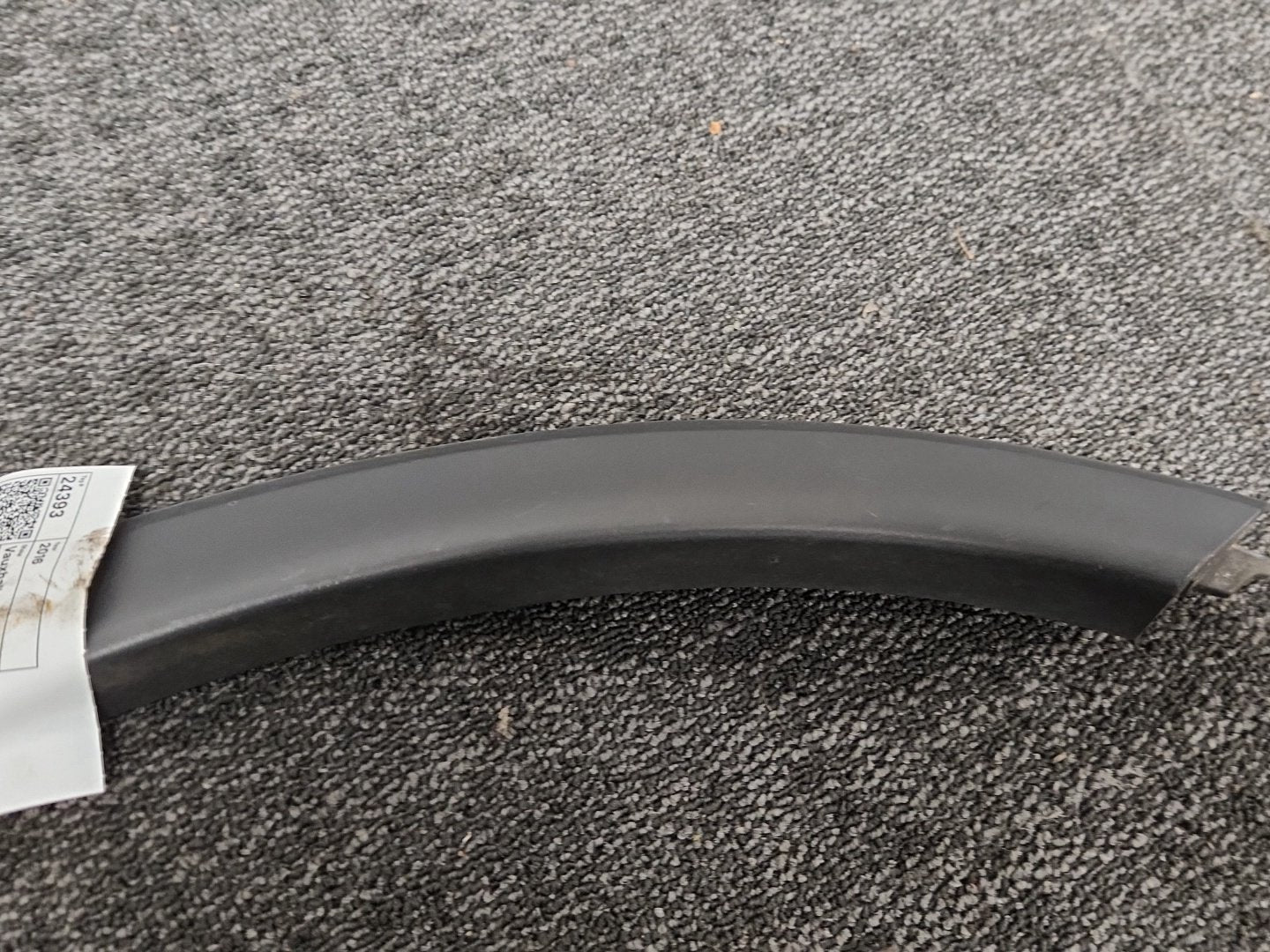 Vauxhall Mokka MK1 (G1U0) SUV Rear Left N/S Wheel Arch Moulding 95164505