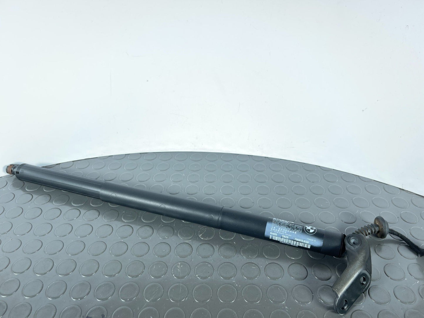 14-21 BMW 2 SERIES GRAN TOURER F45 F46 GENUINE OSR TAILGATE BOOT STRUT 7365979