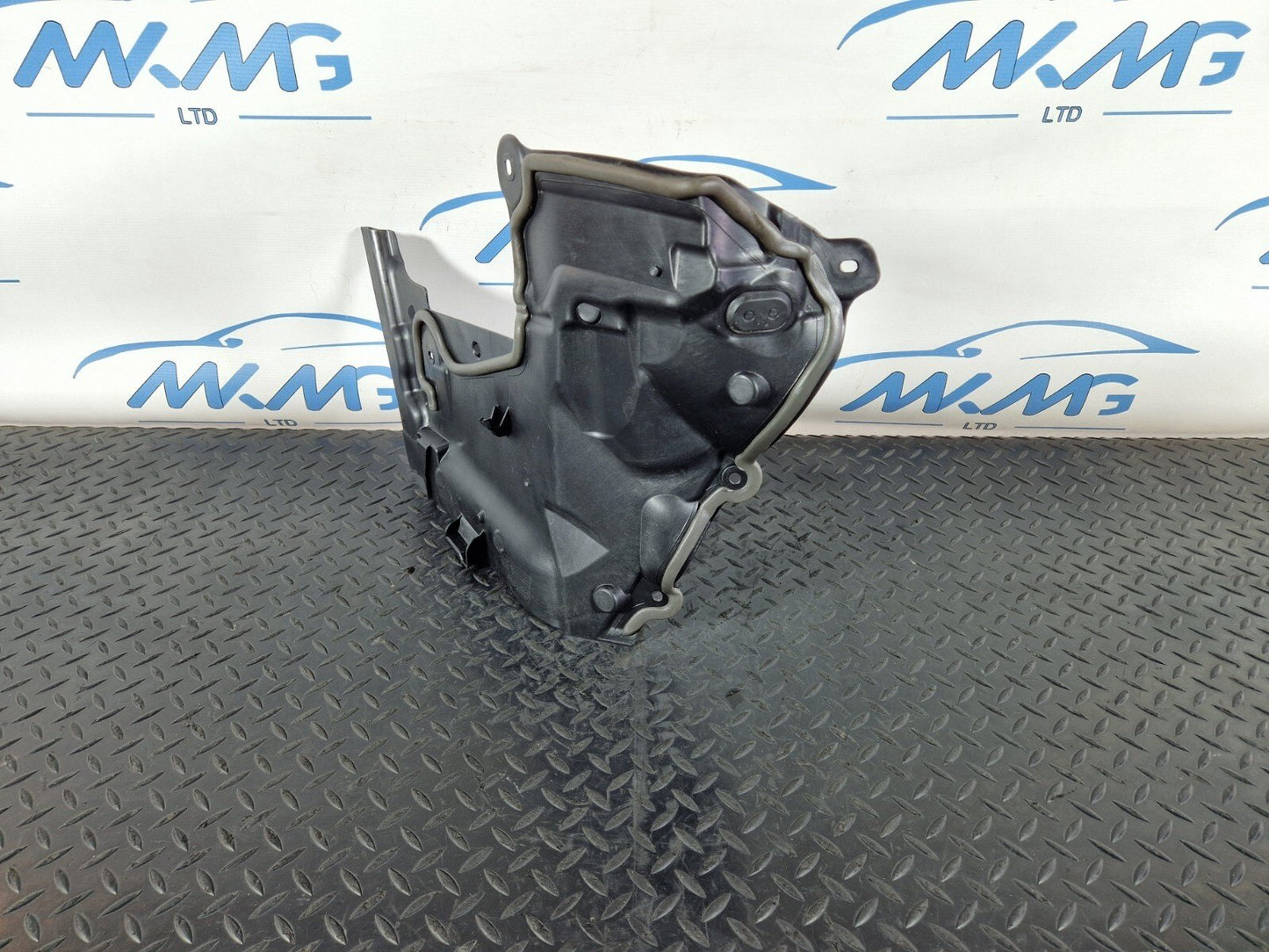 14-21 MERCEDES BENZ W205 GENUINE ENGINE PARTITION PROTECTION SHIELD A2056206001