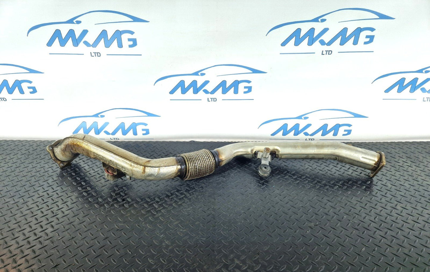 16-19 AUDI A4 B9 GENUINE EXHAUST FLEXIBLE PIPE 8W0253300AM