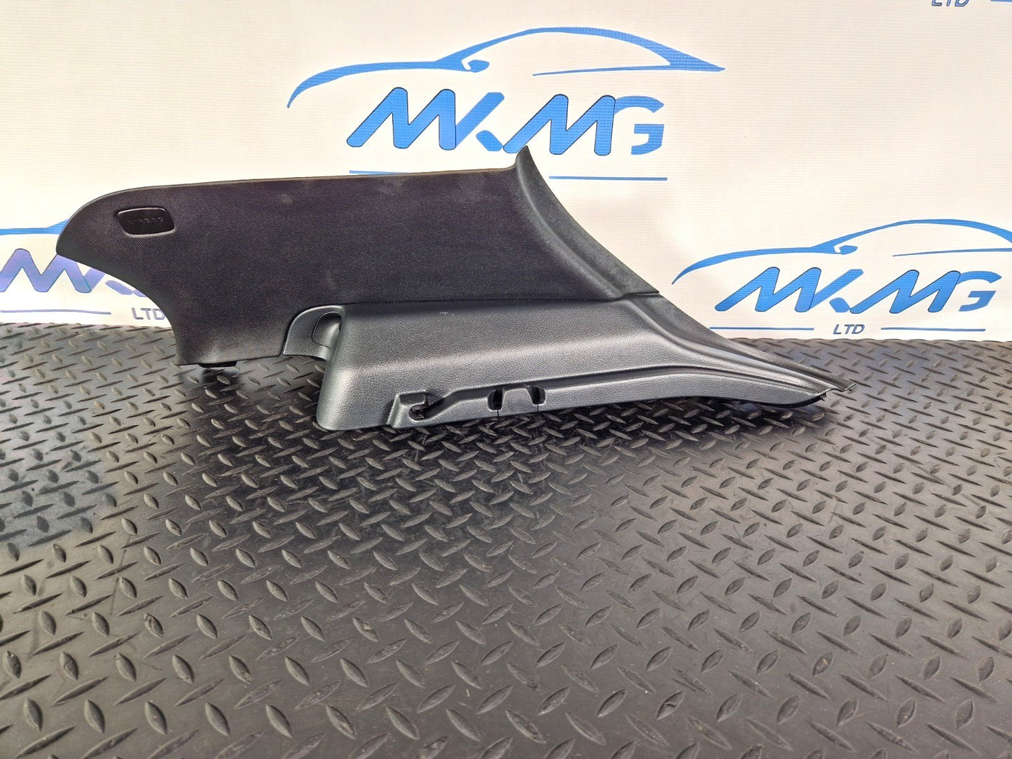 12-18 MERCEDES BENZ W176 DRIVER OFF SIDE INTERIOR REAR C PILLAR TRIM A1766902200