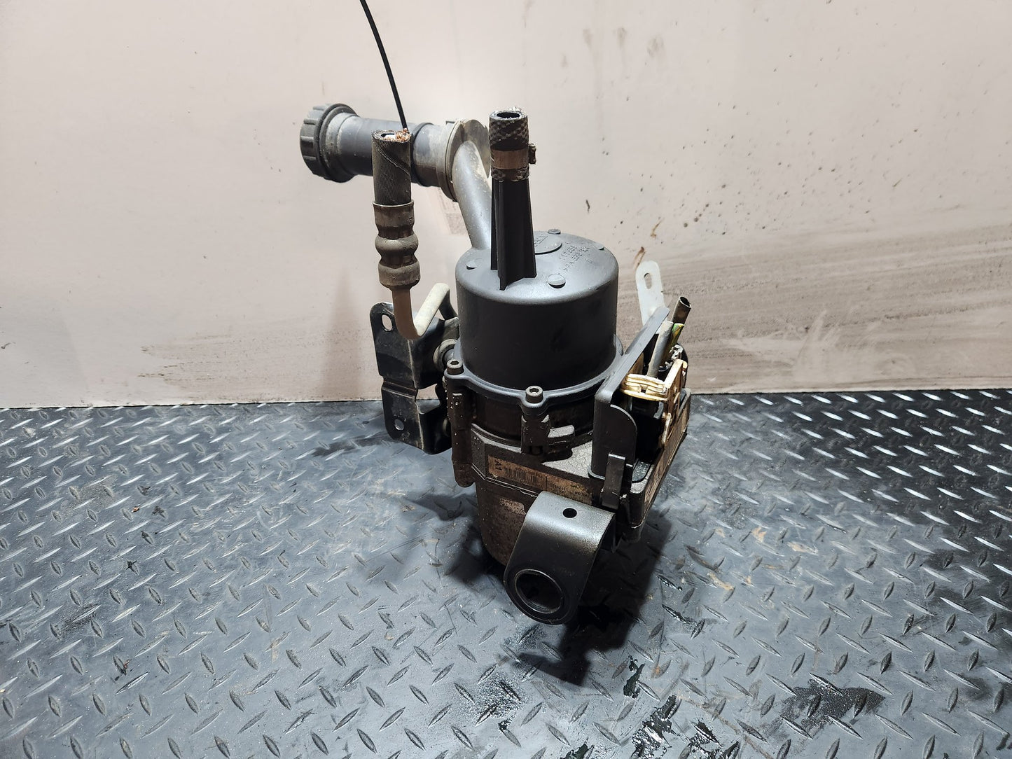 Peugeot Partner B9 Cargo Van Genuine Power Steering Pump Module 9813664780