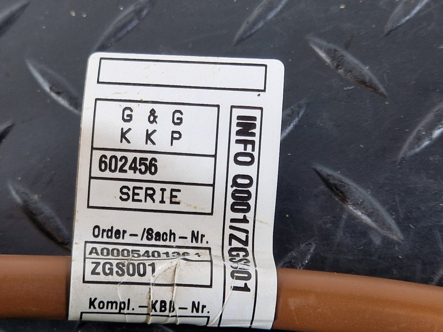 16-19 MERCEDES BENZ GLE W166 GENUINE BONDING LINE A0005401364