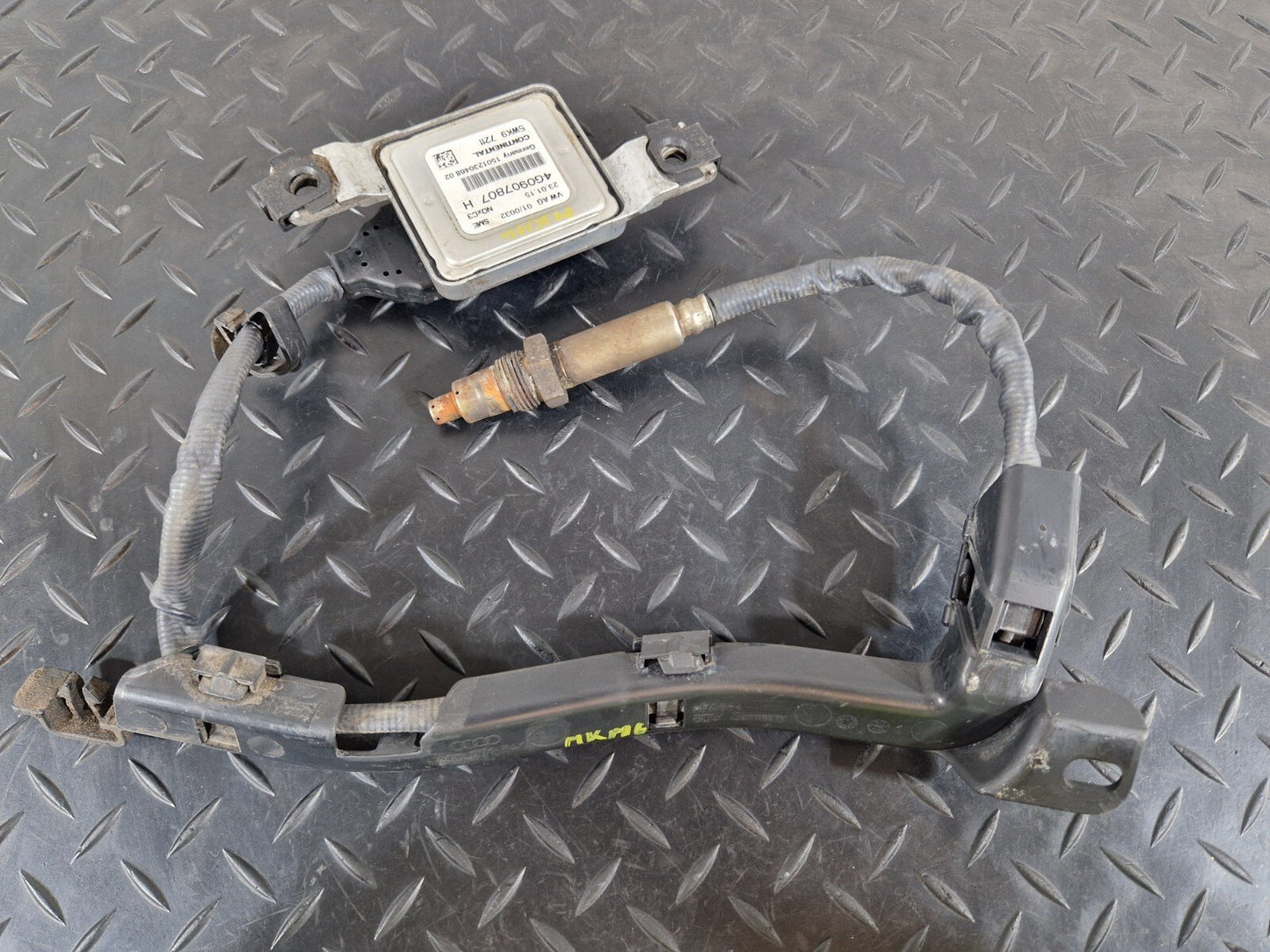12-18 AUDI A6 C7 GENUINE OEM LAMBDA NOX OXYGEN SENSOR 4G0907807H 4G0971341