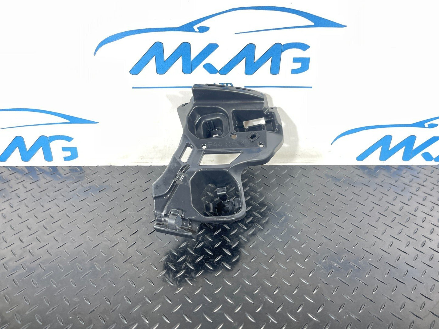 BMW F44 Gran Coupe Bumper Bracket Rear Right O/S Upper Guide Mount 8494946