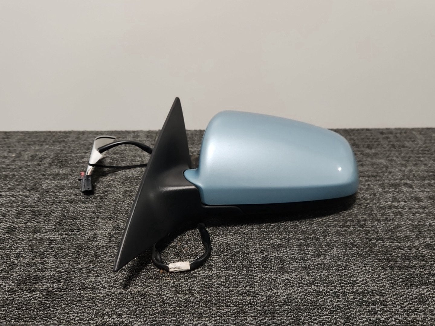 Audi A6 Quattro MK3 (4F) (C6) Estate Front Left Door Wing Mirror in Blue G9/Y5R