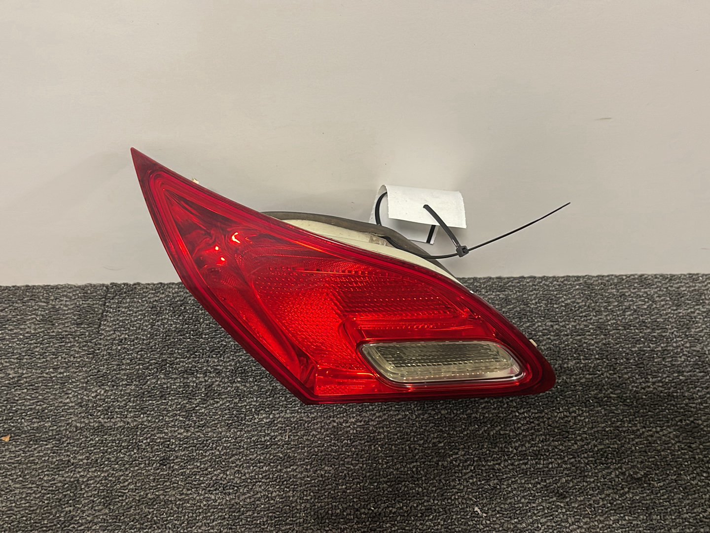2013 Vauxhall Astra MK6 (J) (A3400) Genuine Rear Left Inner Tail Light 1090098