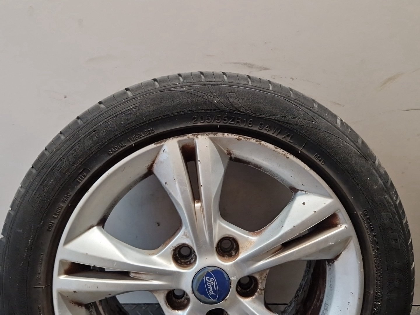 Ford Focus MK3 16" Alloy Wheel with Tyre 205/55/16 ~6mm CM5C-1007-AXA