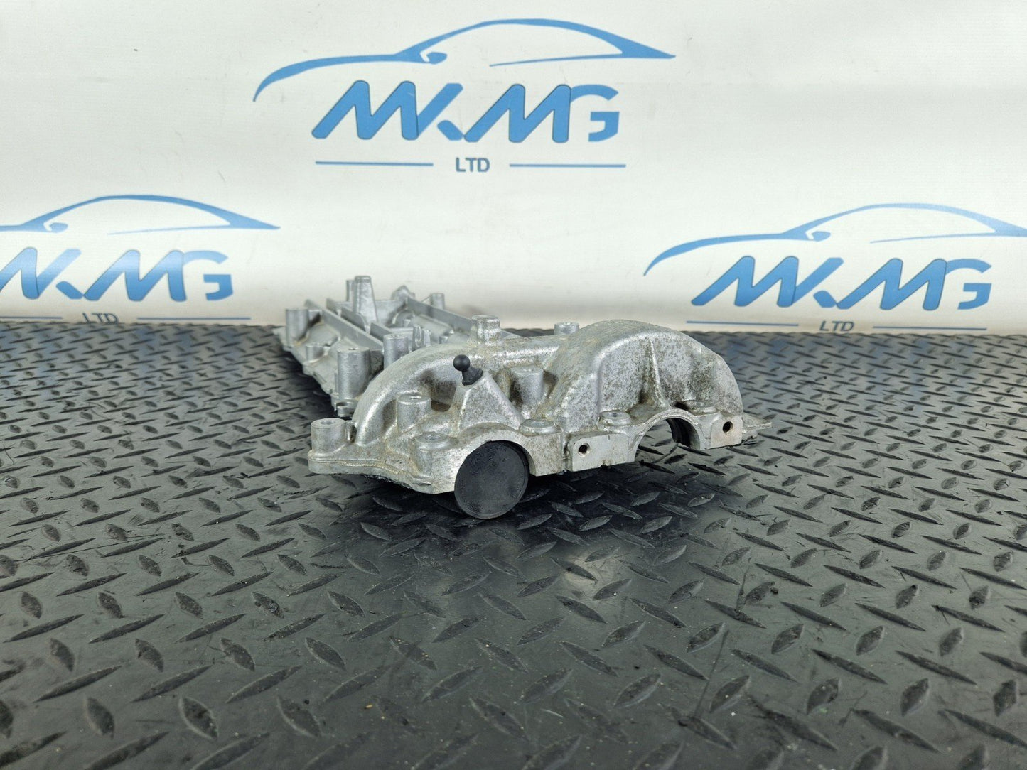 11-19 MERCEDES BENZ ML W166 642.826 ENGINE ROCKER COVER A6420101230