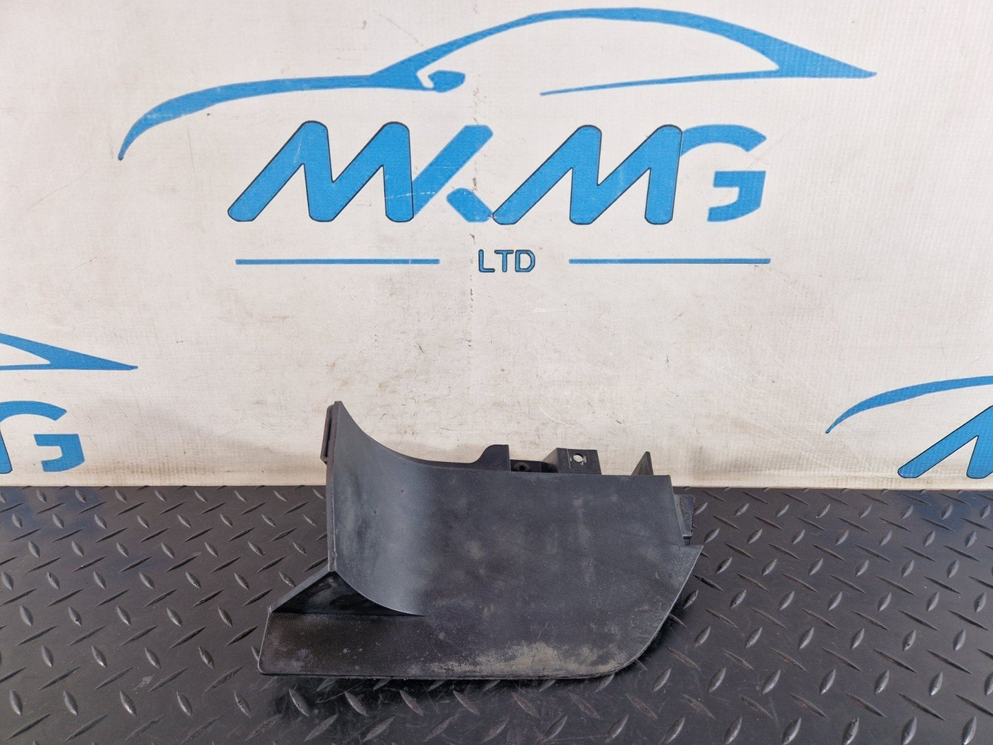 10-18 VW TOUAREG 7P REAR RIGHT MUD FLAP SPLASH GUARD 7P6854856