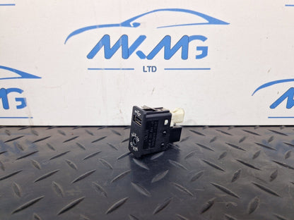 11-18 BMW 6 SERIES F06 AUX IN USB SOCKET POWER PORT 9237654