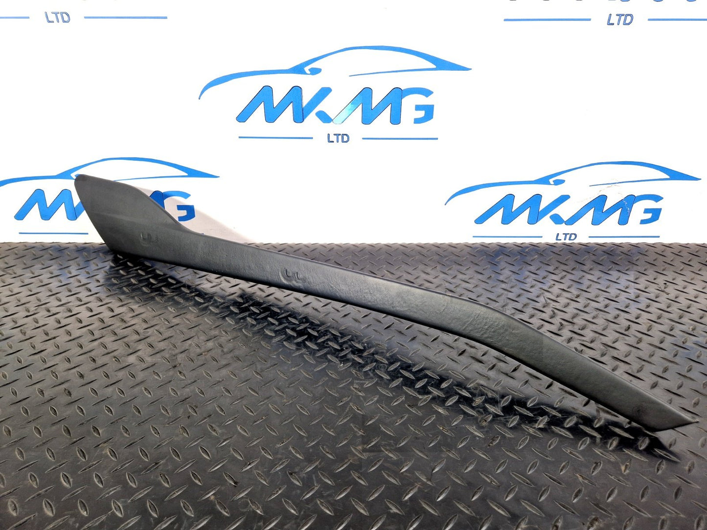 2019-ON LAND ROVER DISCOVERY L550 O/S CENTRE CONSOLE LEATHER TRIM LK72-044E05-B