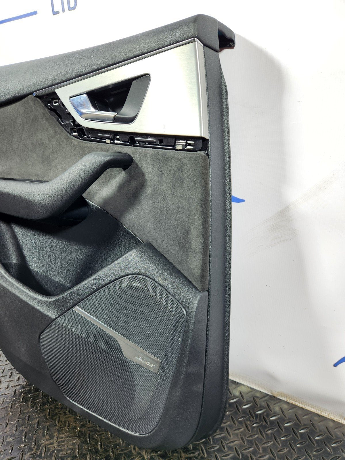 16-20 AUDI Q7 4M REAR LEFT INTERIOR DOOR CARD PANEL ALCANTARA TRIM 4M0867305