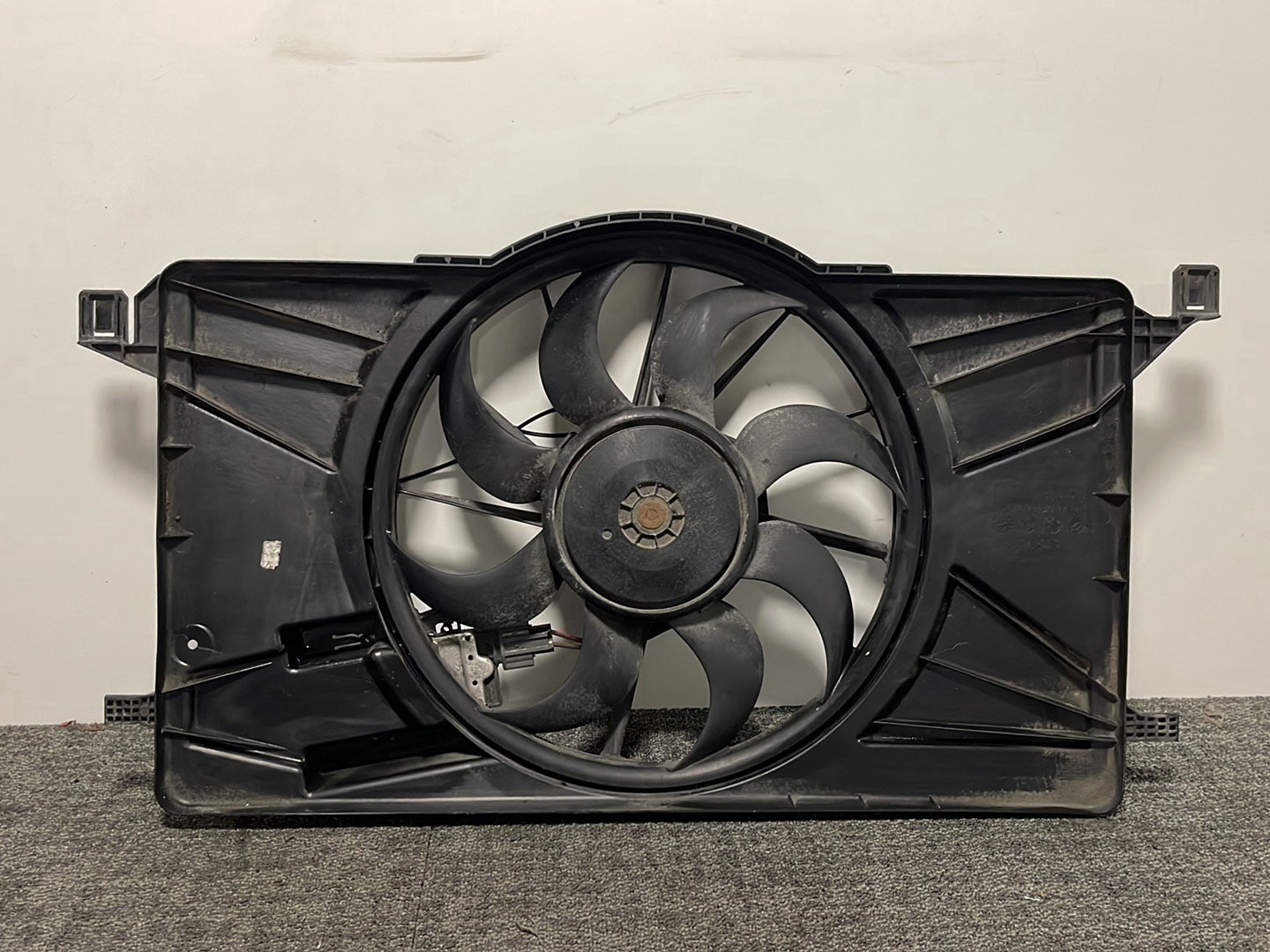 Ford C-Max MK2 (C344) MPV Genuine Radiator Cooling Fan 8V61-8C607-F 1137328567