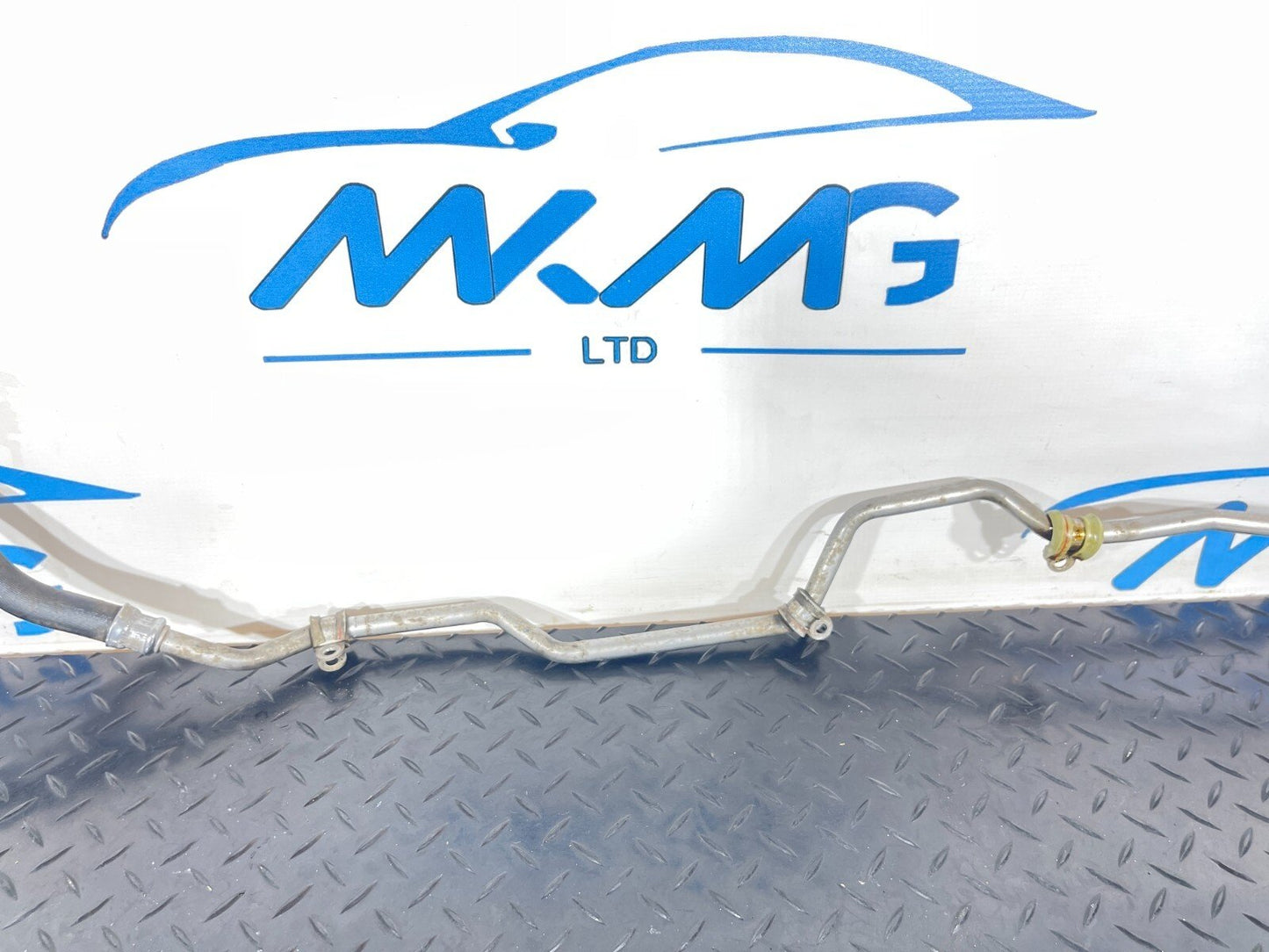 14-21 MERCEDES BENZ C350e W205 AUTOMATIC GEARBOX OIL PIPES A2052705800