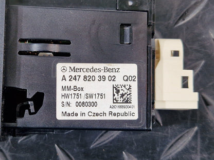 19-ON MERCEDES B CLASS W247 CENTRE CONSOLE USB CONNECTION PORT A2478203902